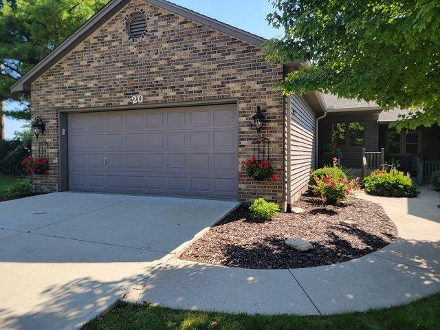 Condo for sale in Mclean, Illinois