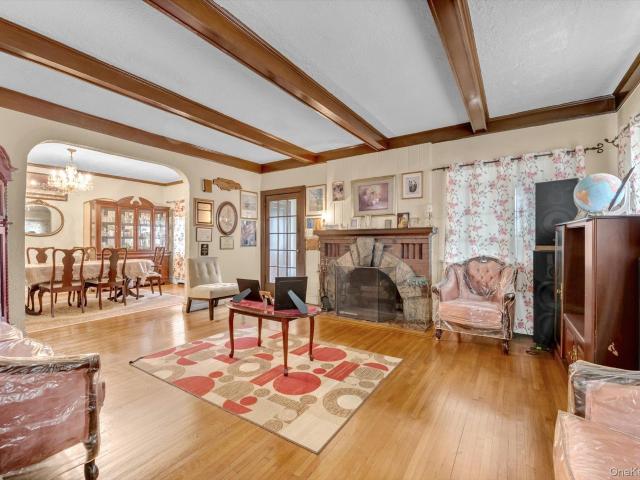 House for sale in Hewlett, Nassau County