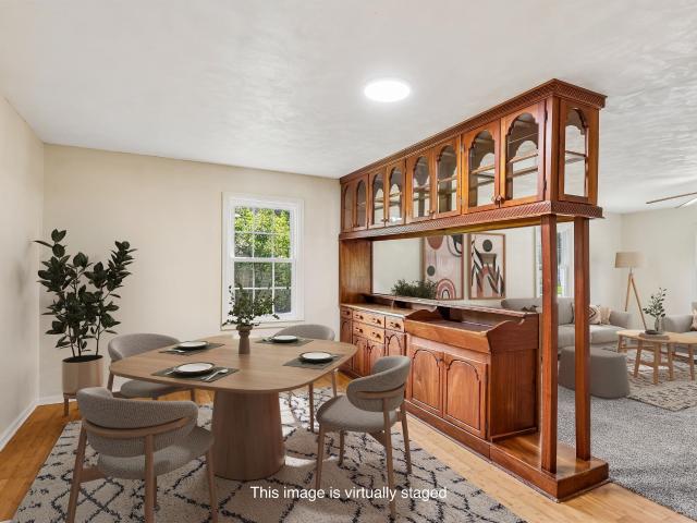 House for sale in Redfield, Dallas County