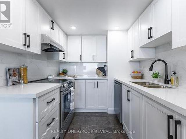 Condo for sale in Scarborough—Rouge Park, Toronto