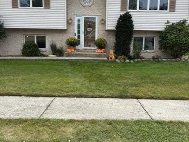 House for sale in Crown Point, Lake County