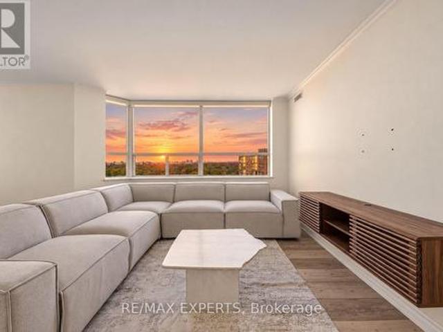 Condo for sale in Eglinton—Lawrence, Toronto