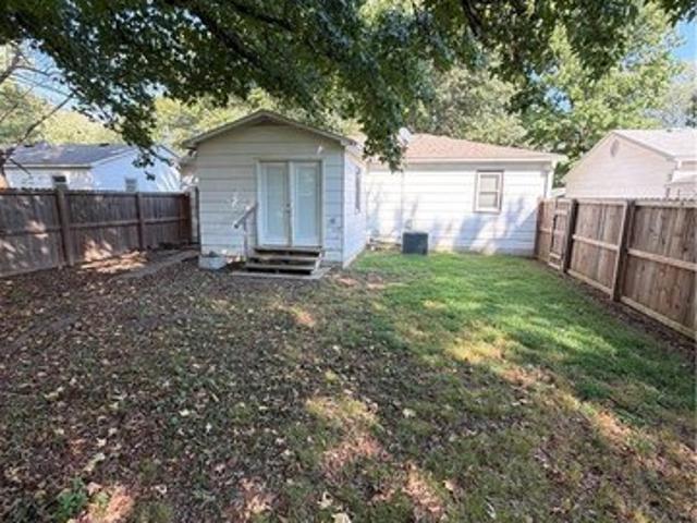House for sale in Chanute, Neosho County