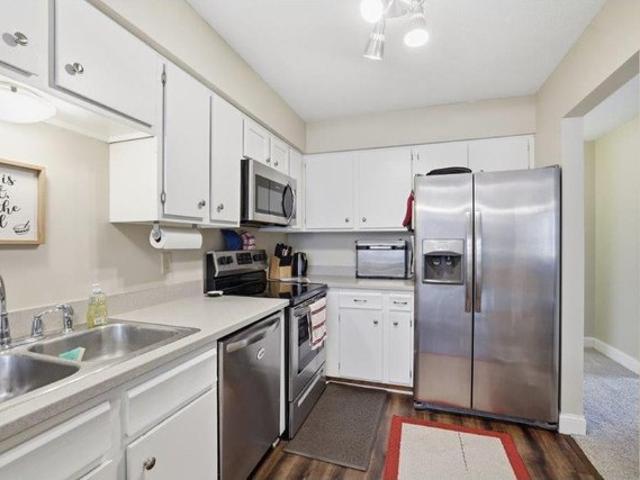 Townhouse for sale in Burnsville, Minnesota