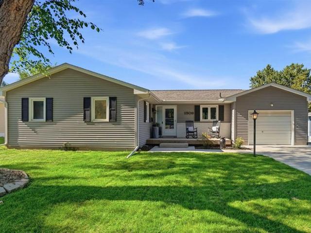 House for sale in Cedar Falls, Iowa
