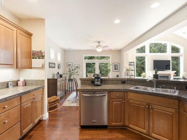 House for sale in La Center