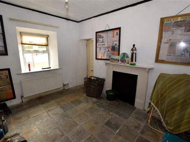 Terraced House for sale in Ballyjamesduff, Ulster