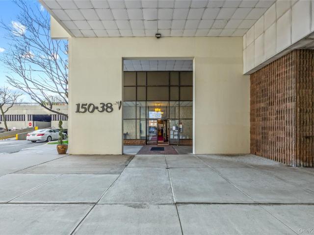 Condo for sale in Queens, Arverne