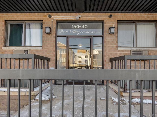 Condo for sale in Queens, Arverne