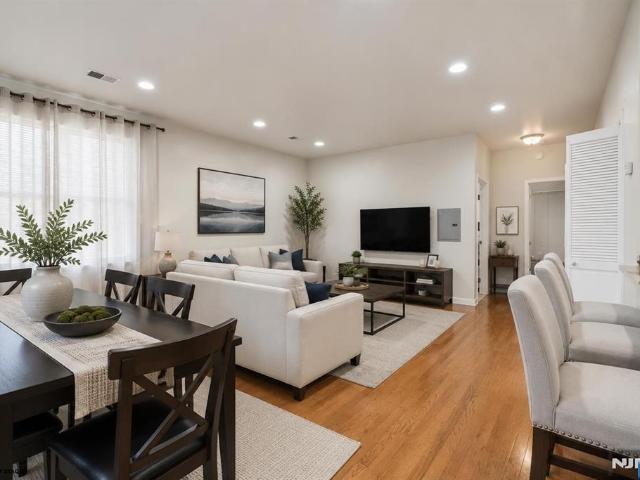 Condo for sale in Hudson, New Jersey