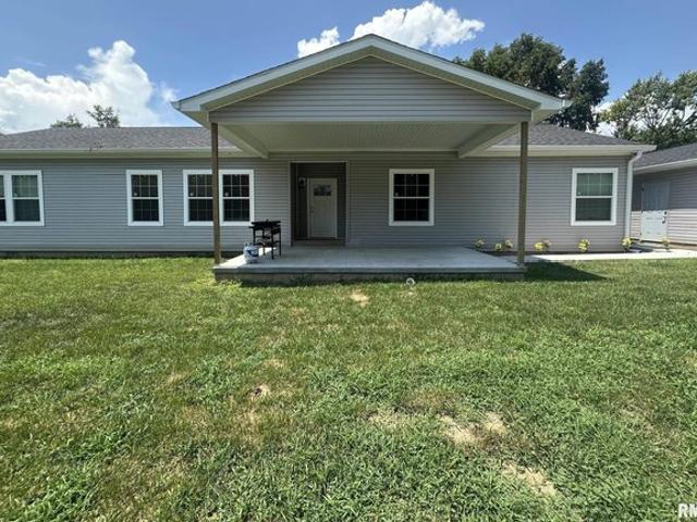 House for sale in Tovey, Illinois