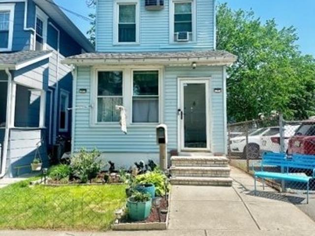 House for sale in Hudson, New Jersey