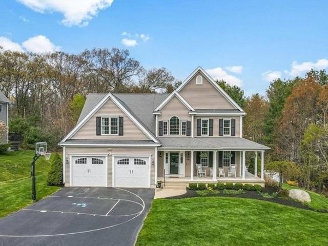 House for sale in Franklin, Massachusetts