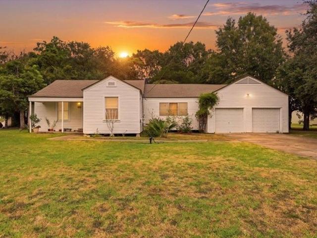 House for sale in Bridge City, Texas