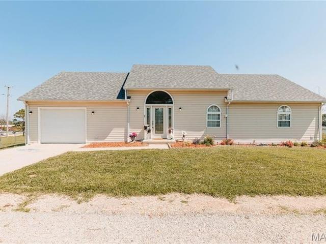 House for sale in Vienna, Missouri