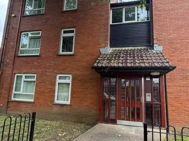 Apartment for rent in Plasnewydd, Falcon Lodge