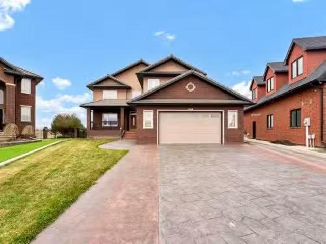 House for sale in Alberta