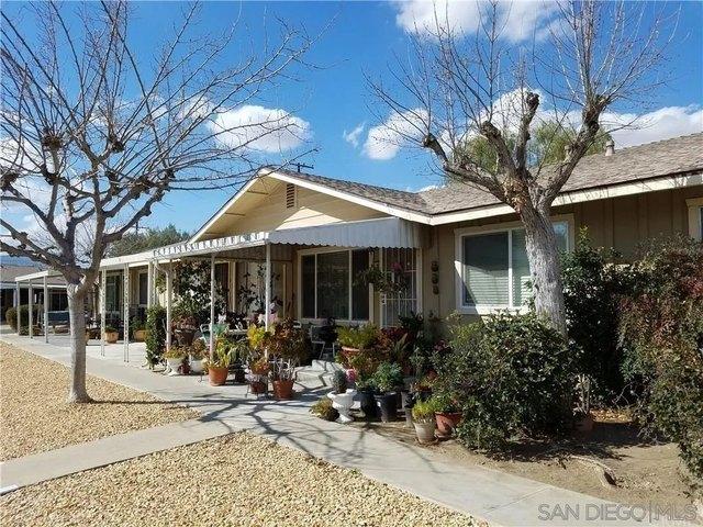 Condo for sale in Lake Elsinore, California