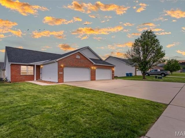 House for sale in Highland, Illinois