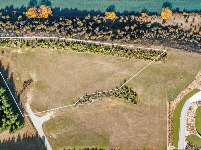 Property for sale in Otakou