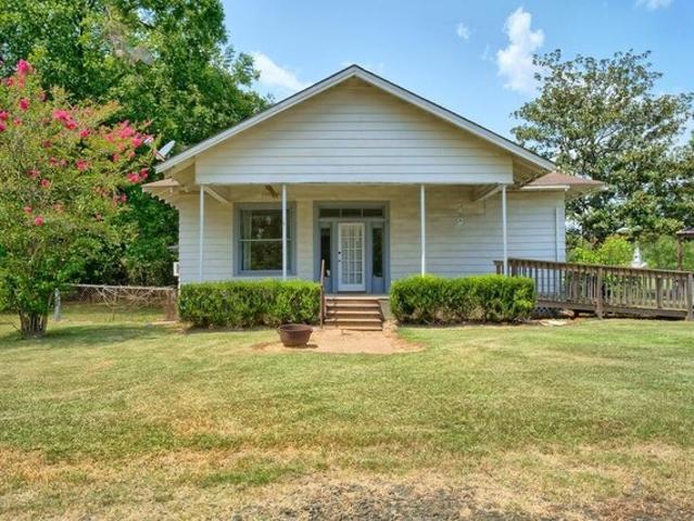 House for sale in Sabine, Texas