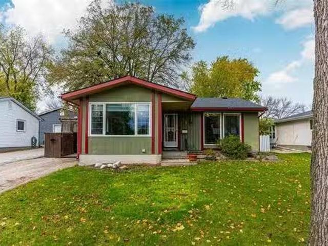 House for sale in East St. Paul, Manitoba