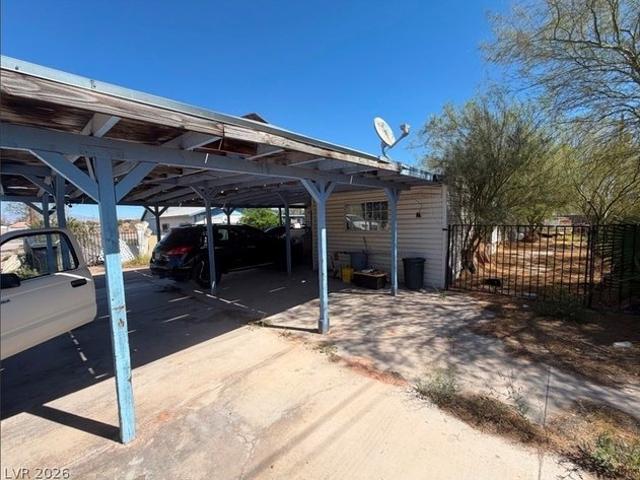 House for sale in Logandale, Nevada