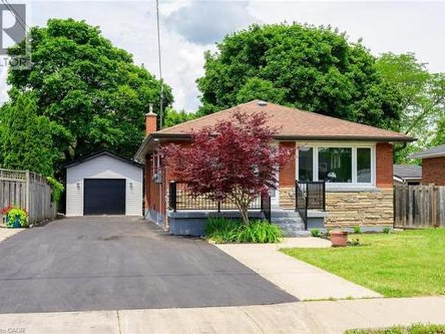 House for sale in Ancaster, Ontario