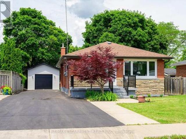 House for sale in Ancaster, Ontario