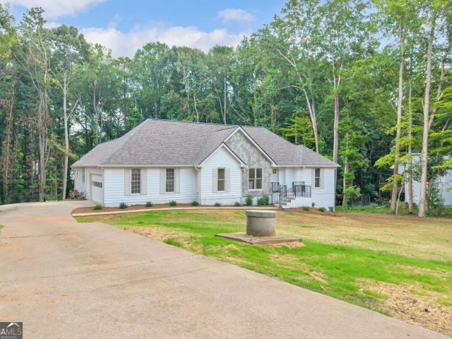 House for sale in Sharpsburg, Coweta County