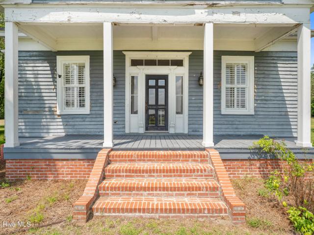 House for sale in Rose Hill, North Carolina