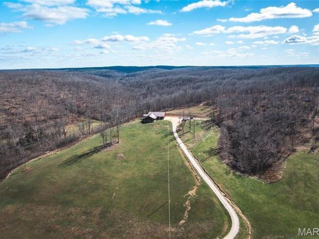 Farm for sale in Steelville, Missouri