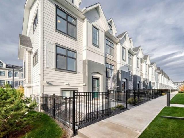 Townhouse for sale in Northwest, Alberta