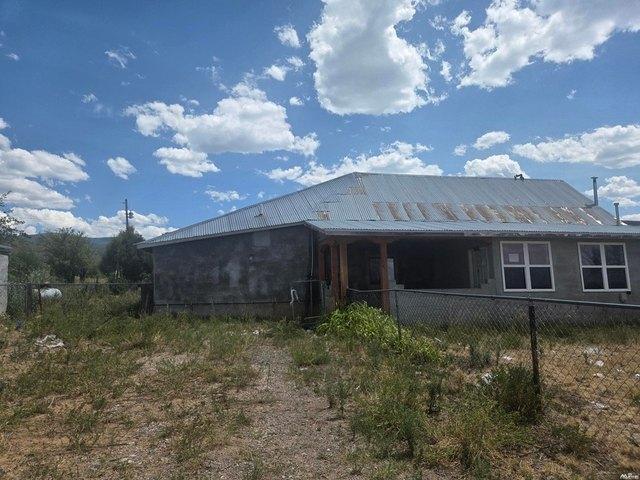 House for sale in Peñasco, Taos County