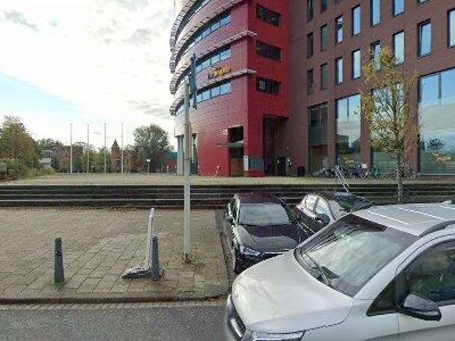 Bedrijfspand te huur in Den Haag, Zuid Holland