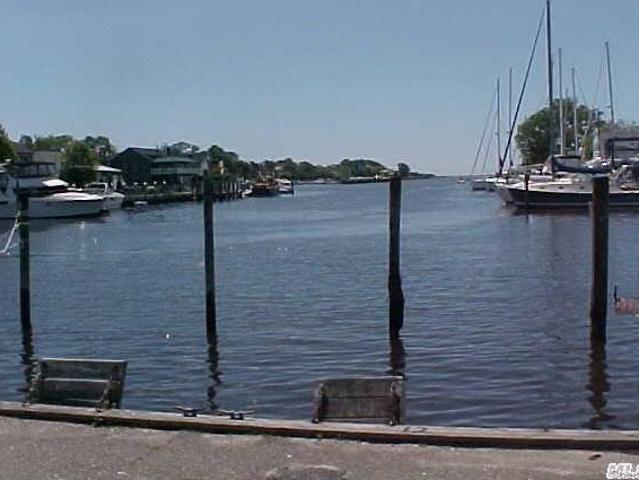 House for sale in Bohemia, New York