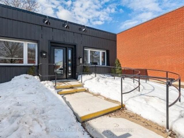 Office for sale in Wellington, Ontario