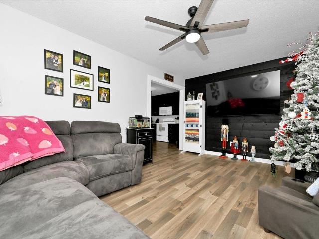 House for sale in Holly Pond, Alabama