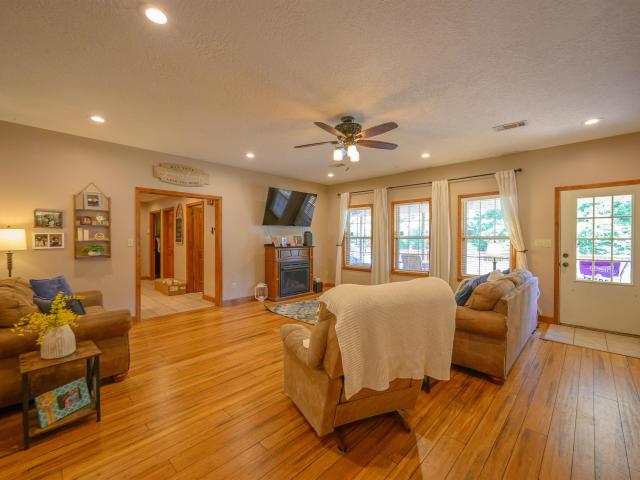 House for sale in Ark