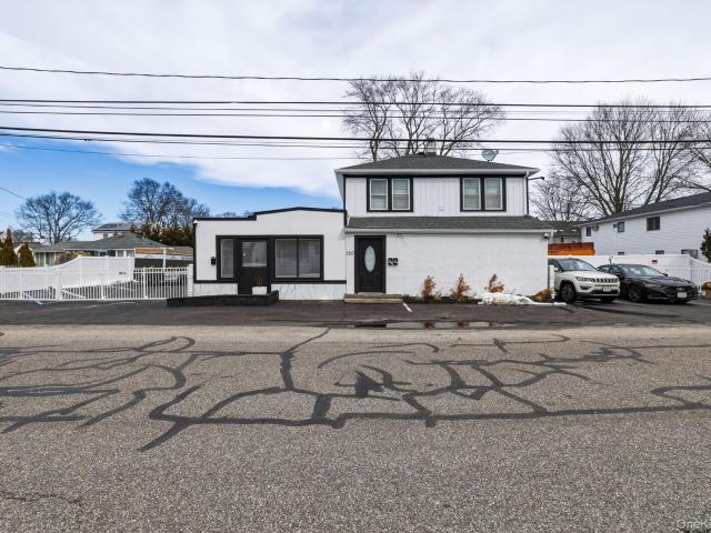 Commercial for sale in Babylon, New York