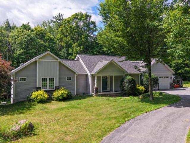 House for sale in Saratoga, New York