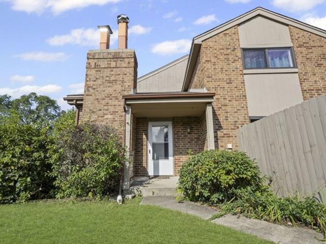 Townhouse for sale in Lake Zurich, Illinois