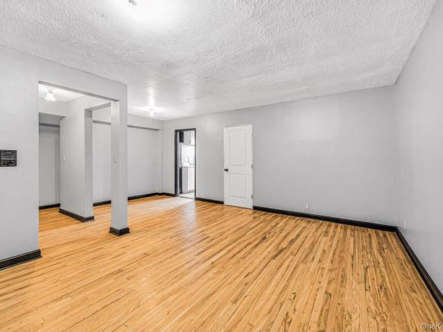 Condo for sale in Glenwood, New York