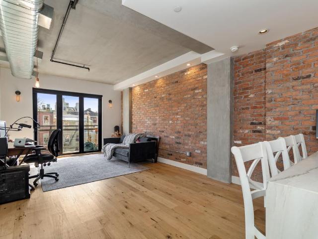 Condo for sale in Arverne, New York