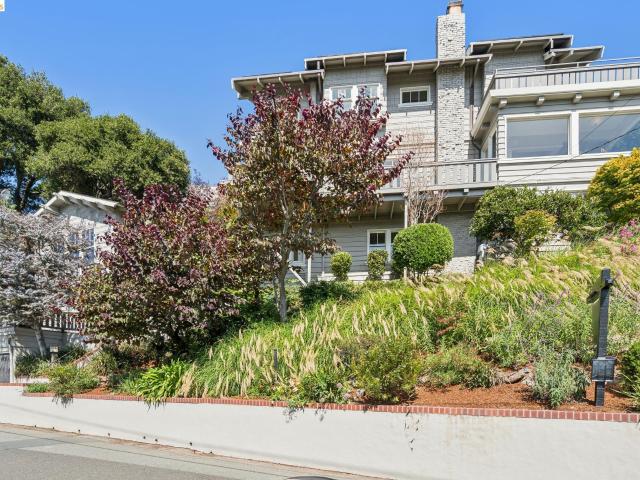 House for sale in Piedmont, Alameda County