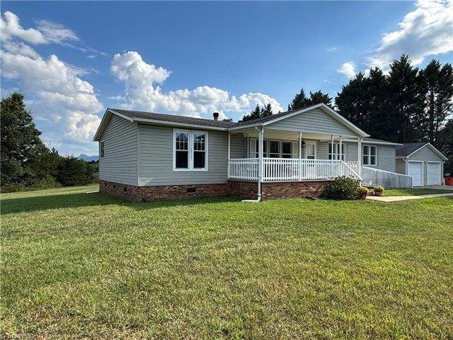House for sale in Pilot Mountain, North Carolina