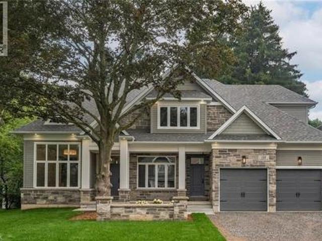 House for sale in Ancaster, Ontario