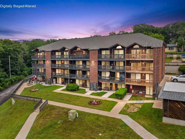 Condo for sale in Forsyth, Missouri