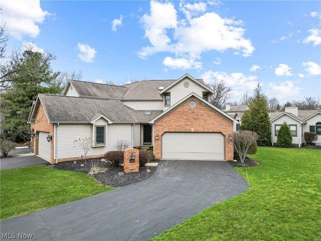 Condo for sale in Canfield, Ohio
