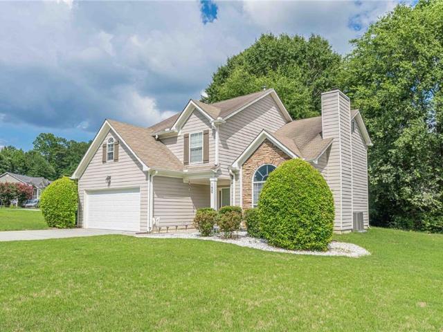 House for sale in Luxomni, Lilburn